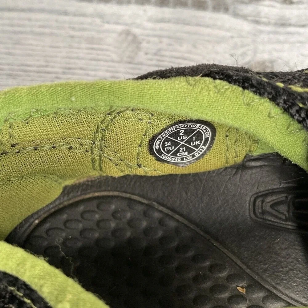 Keen Newport H2 Unisex Kids Green/Black‎ Waterproof Hiking Sandals Size Youth 2